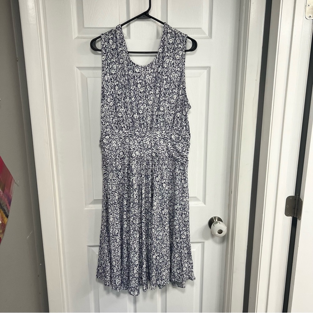 Cameo Navy and White Floral Dress